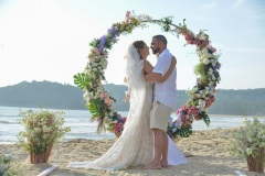 Beach-wedding-in-Phuket