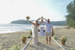 Beach-wedding-in-Phuket_04