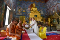 Krabi-White-temple-Buddhist-Blessing_09