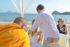 1_Krabi-Beach-Buddhist-Blessing-Package-Laura-Paulo-25