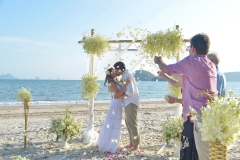 1_Krabi-Beach-Buddhist-Blessing-Package-Laura-Paulo-62