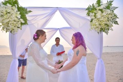 Pattaya-Beach-Wedding-Same-Sex-Marriage-Lisa-Zara-05_resize