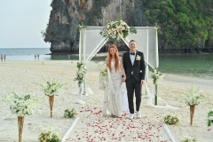 Railay-Krabi-wedding-ceremony_16