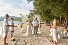 Phuket-Beach-wedding-ceremony_09