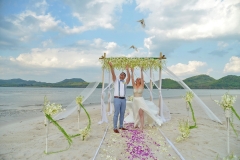 1_Koh-Yao-Yai-Beach-Wedding-Package-Peta-Roger-25