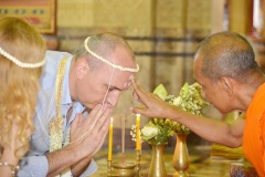 Bangkok-Temple-Buddhist-Blessing-Package-Roxana-Alin-20_resize