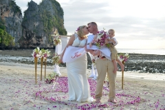 1_Railay-Bay-Wedding-Ceremony-Package-Triona-Mark-33