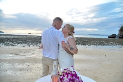 1_Railay-Bay-Wedding-Ceremony-Package-Triona-Mark-40