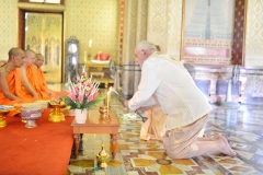 Bangkok-Temple-Buddhist-Blessing-Package-Ute-Ben-11_resize