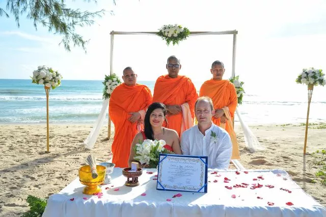 640×425-crop-80-phuket_beach_buddhist_blessing.1