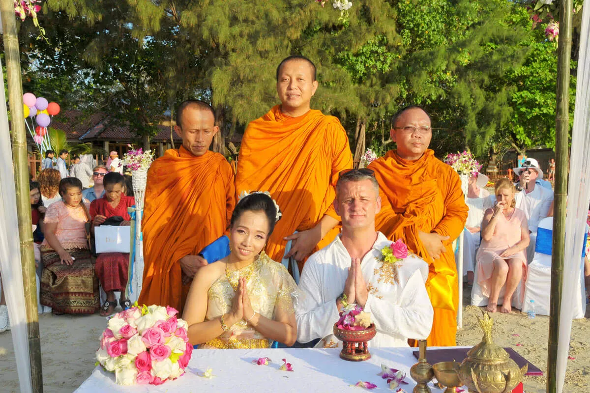 Renew-Buddhist-Wedding-Beach-Package