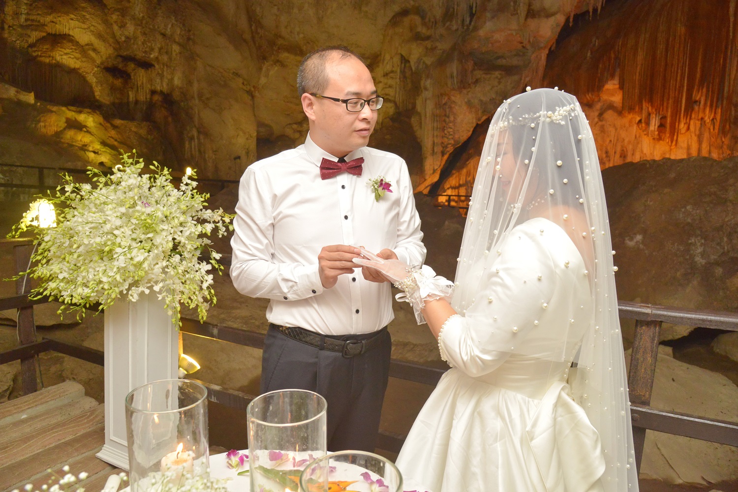 Railay-Cave-Wedding-Ceremony-Package-Dora-Joe-33