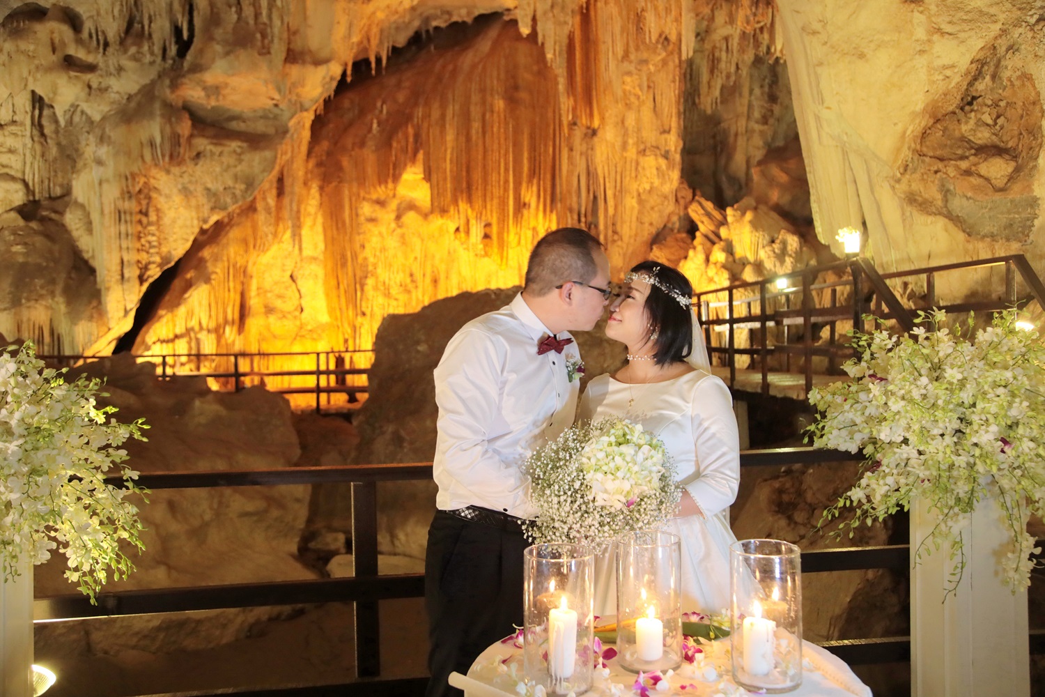 Railay-Cave-Wedding-Ceremony-Package-Dora-Joe-43
