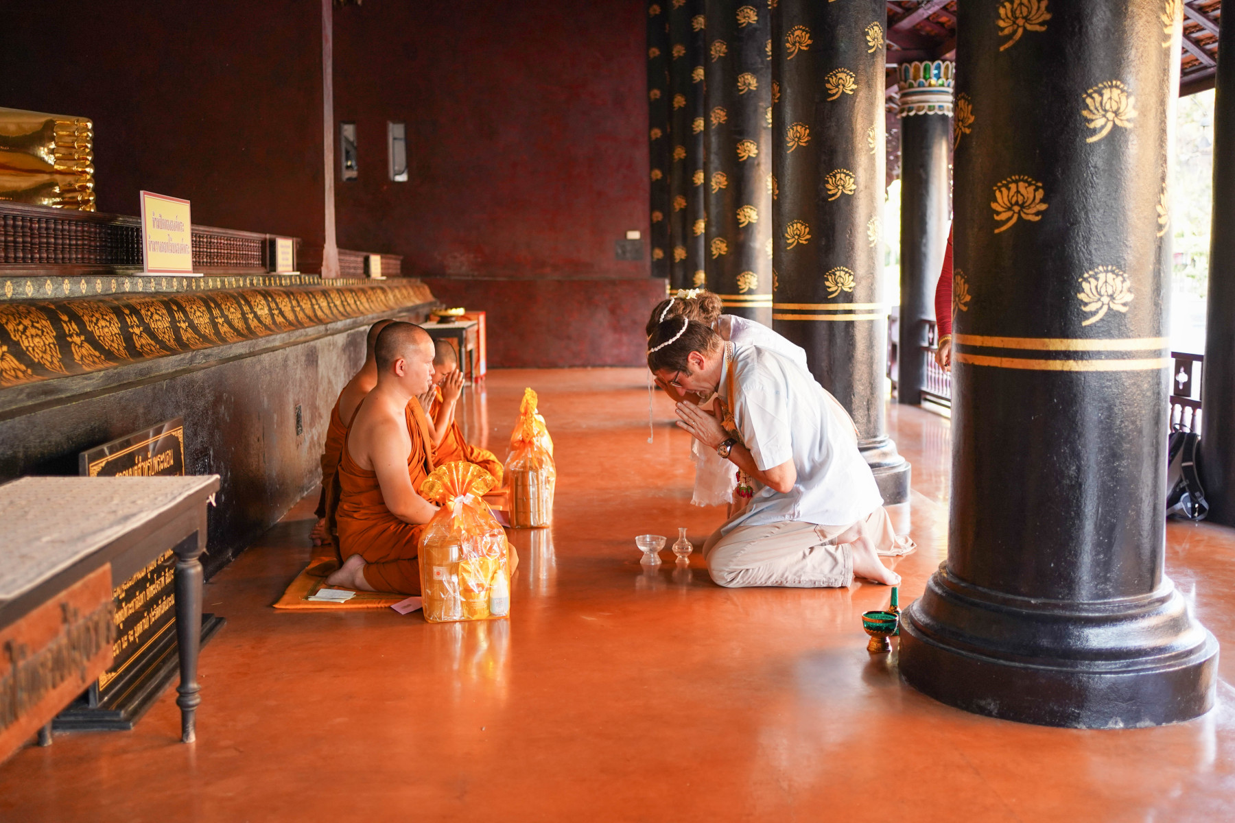 Buddhist Ceremony Chiang Mai Christian and Adriana 5