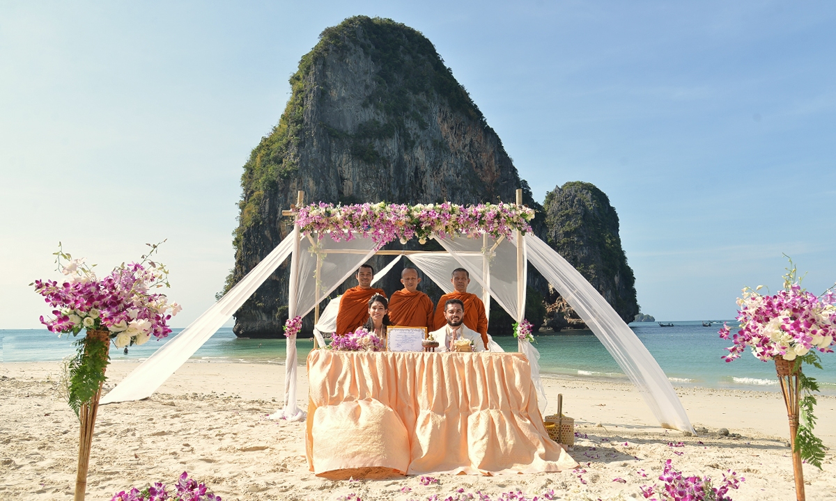 Buddhist Ceremony Railay Bay Diogo and Betania 1