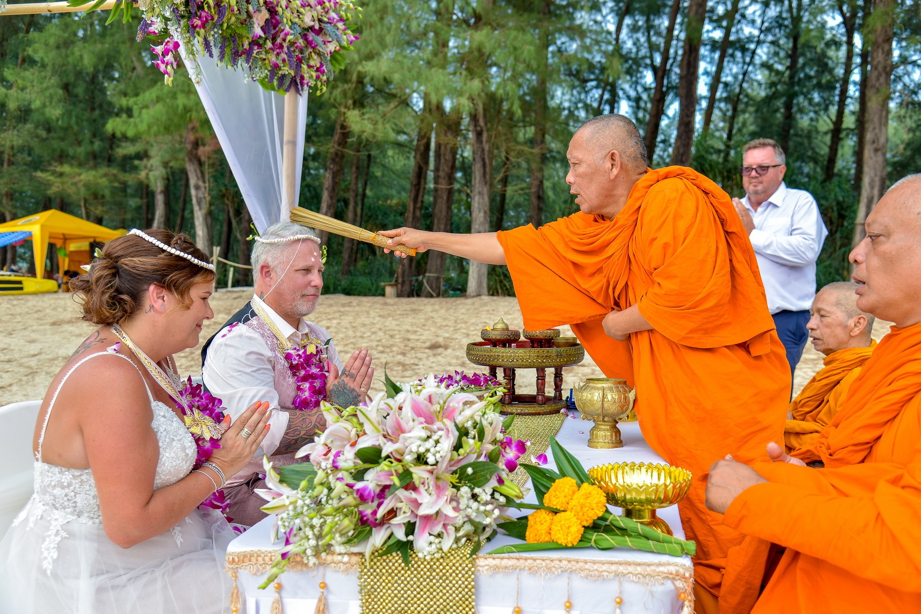 Buddhist_ceremony_phuket_Marianne and Michael 4