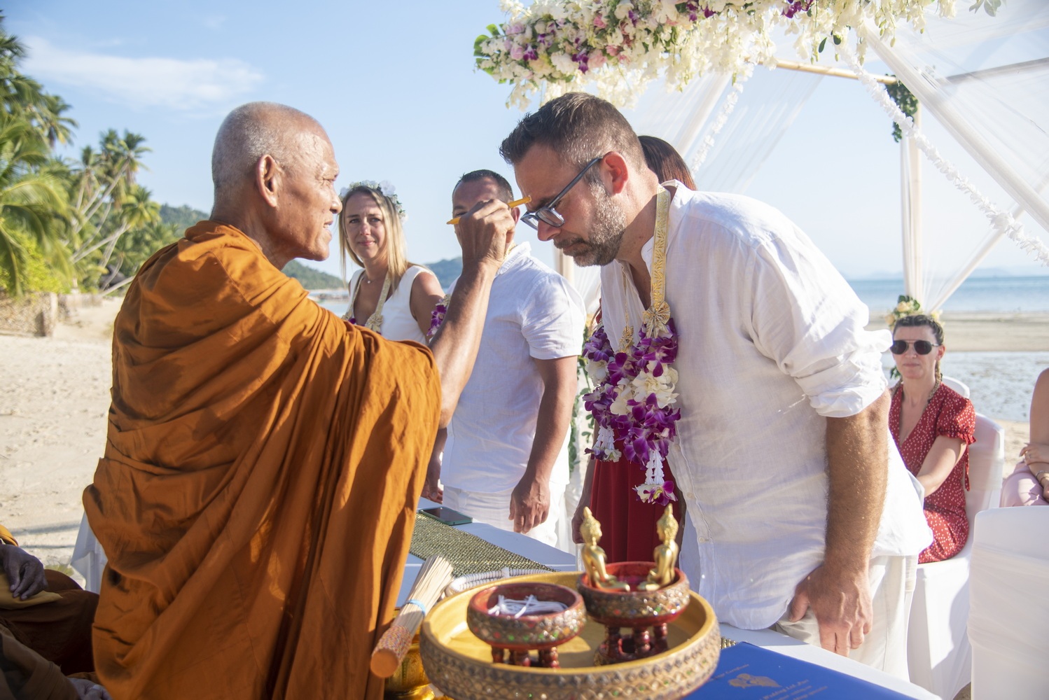 Thai ceremony Koh Samui Christelle and Gregory 1