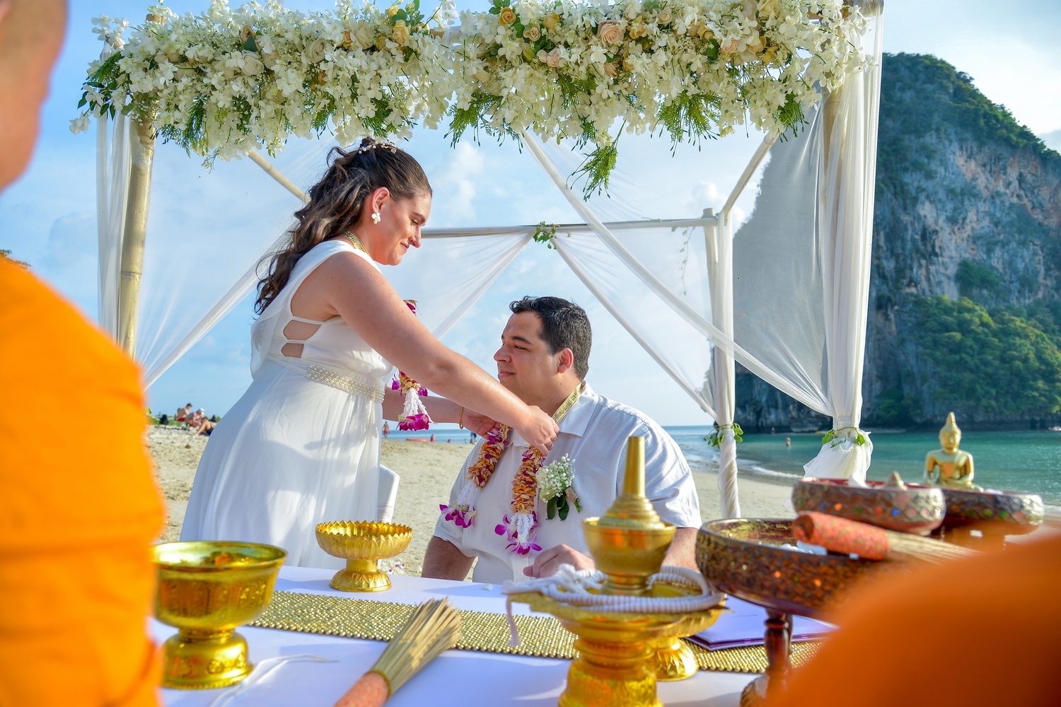 Thai ceremony Railay Bay Fernanda and Gabriel 1