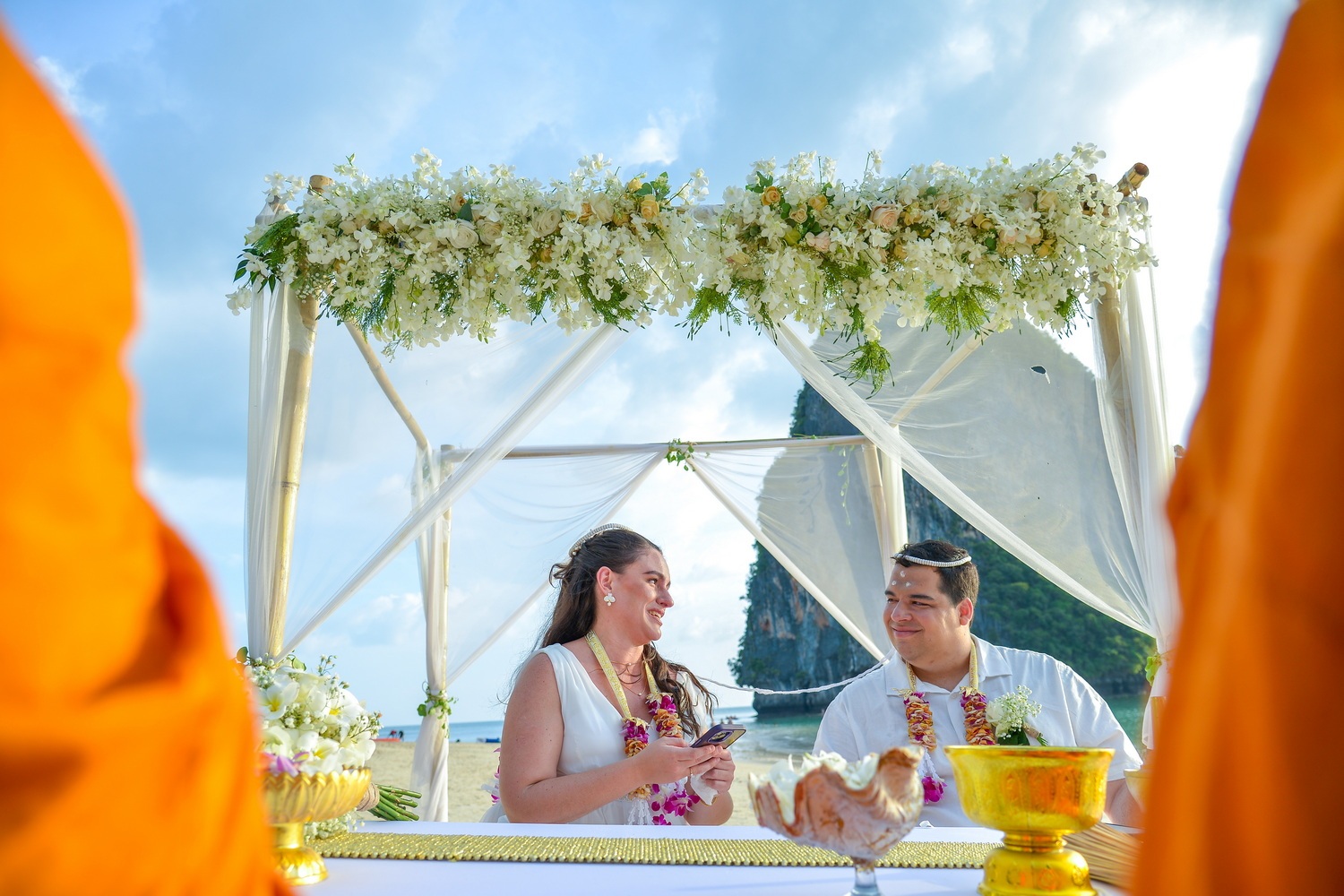 Thai ceremony Railay Bay Fernanda and Gabriel 3