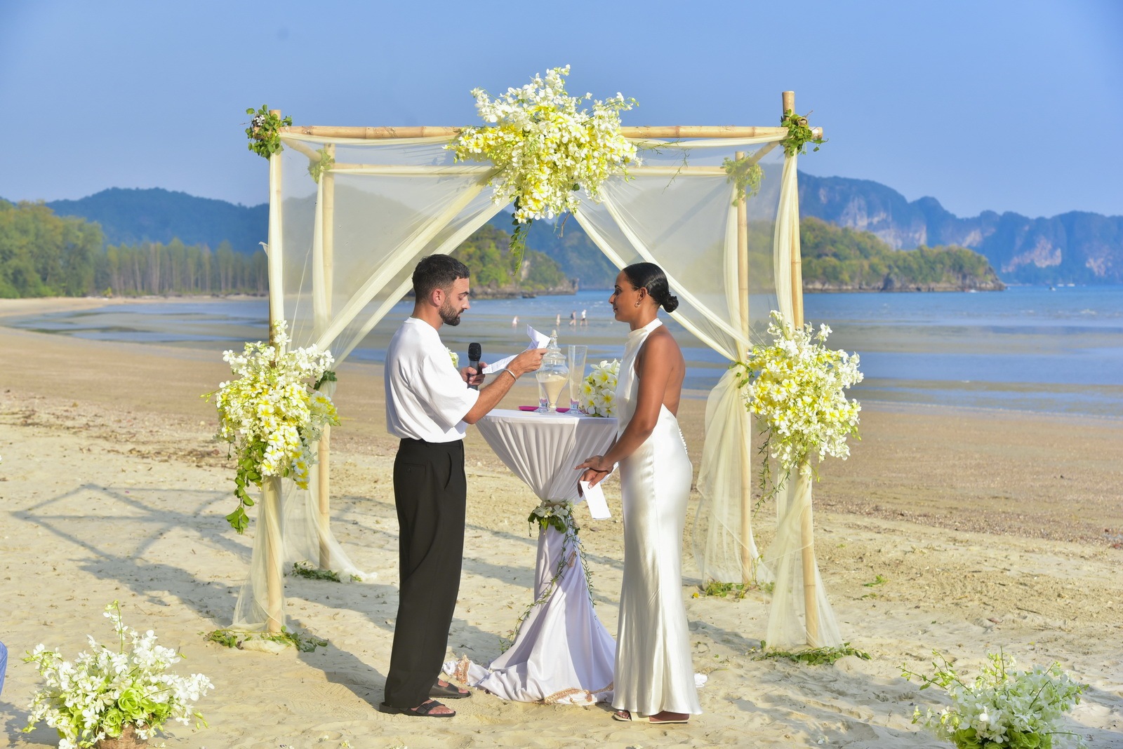 Western Ceremony Krabi James and Ajike 4