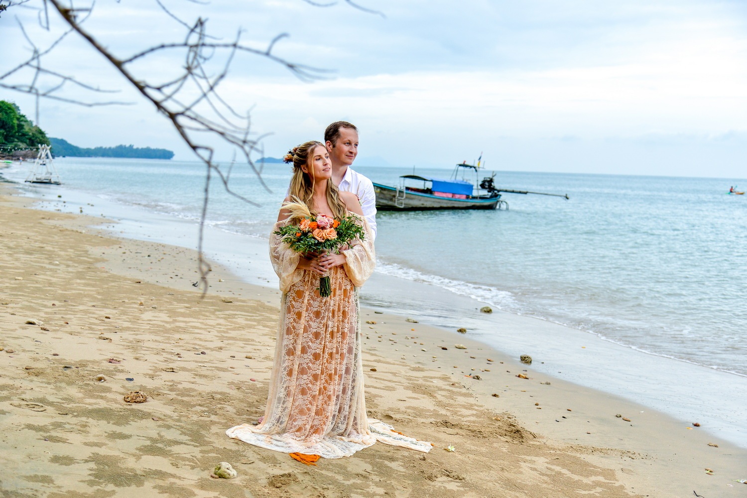 Western ceremony Koh Lanta Davia and Ariella 3