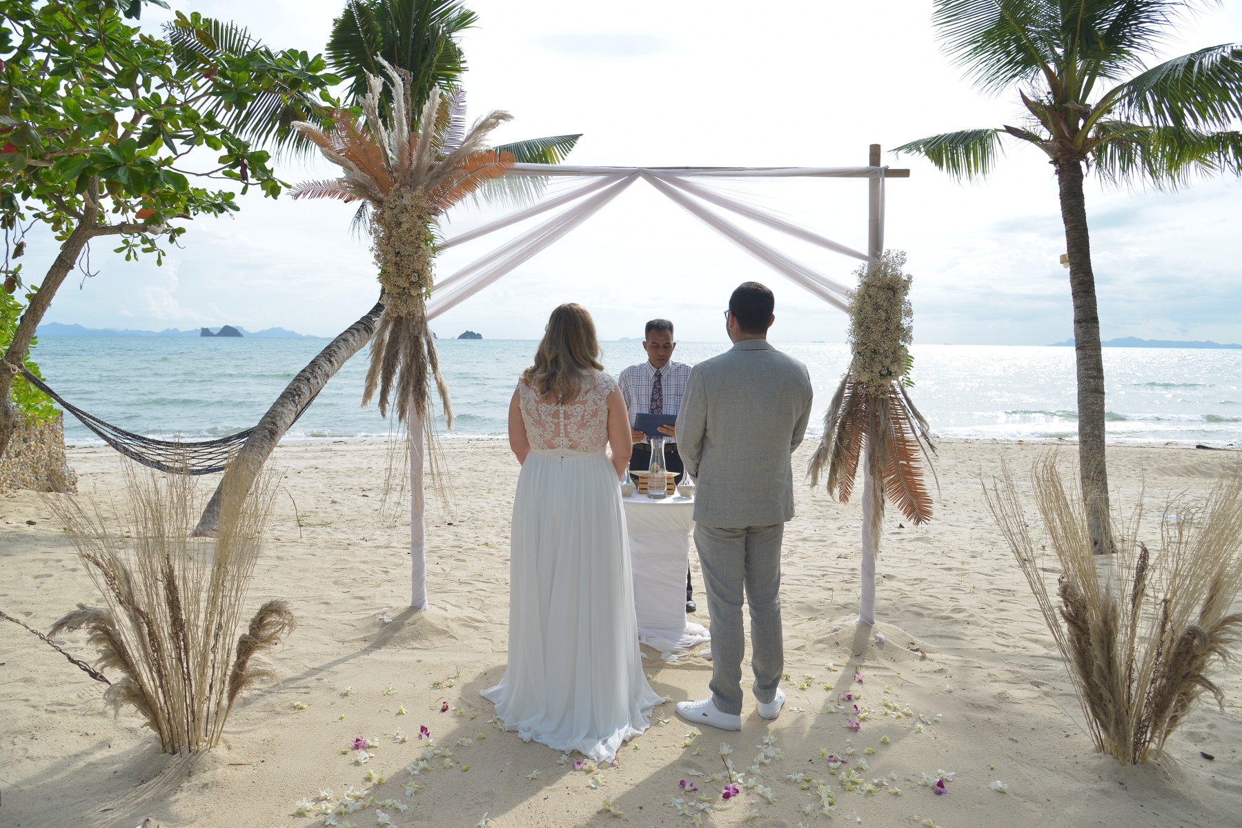Western ceremony Koh Samui David and Pia 5