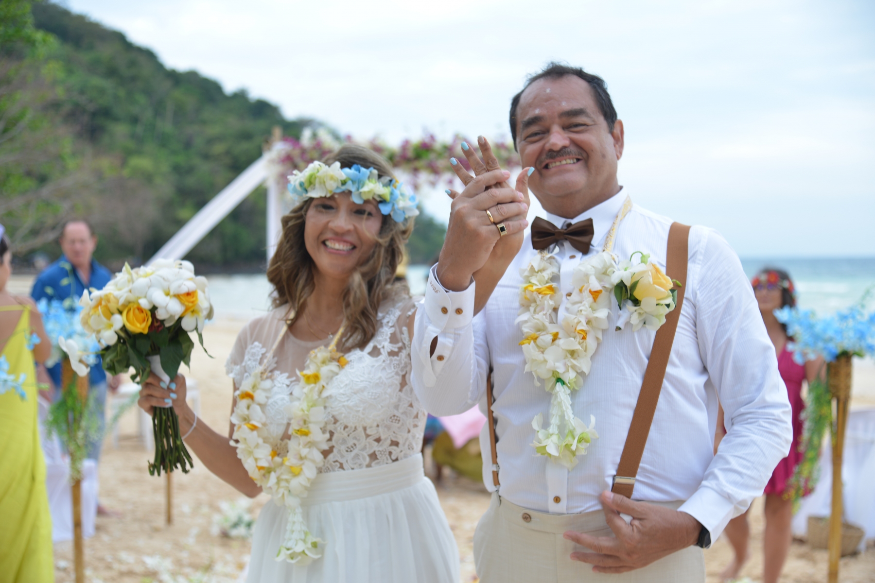 Western ceremony Phi Phi Island Julio and Torres 2