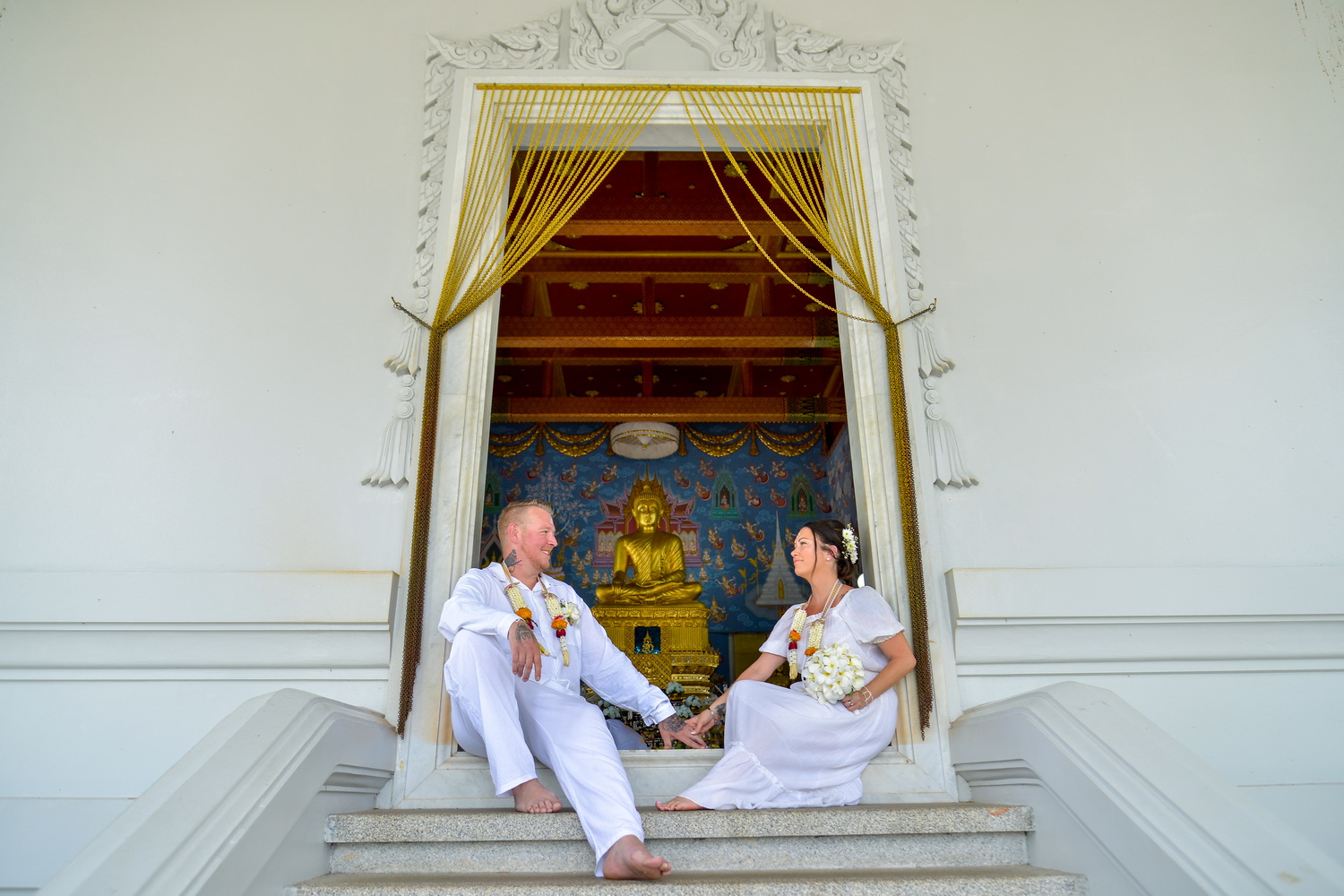 White_temple_krabi_2_resize