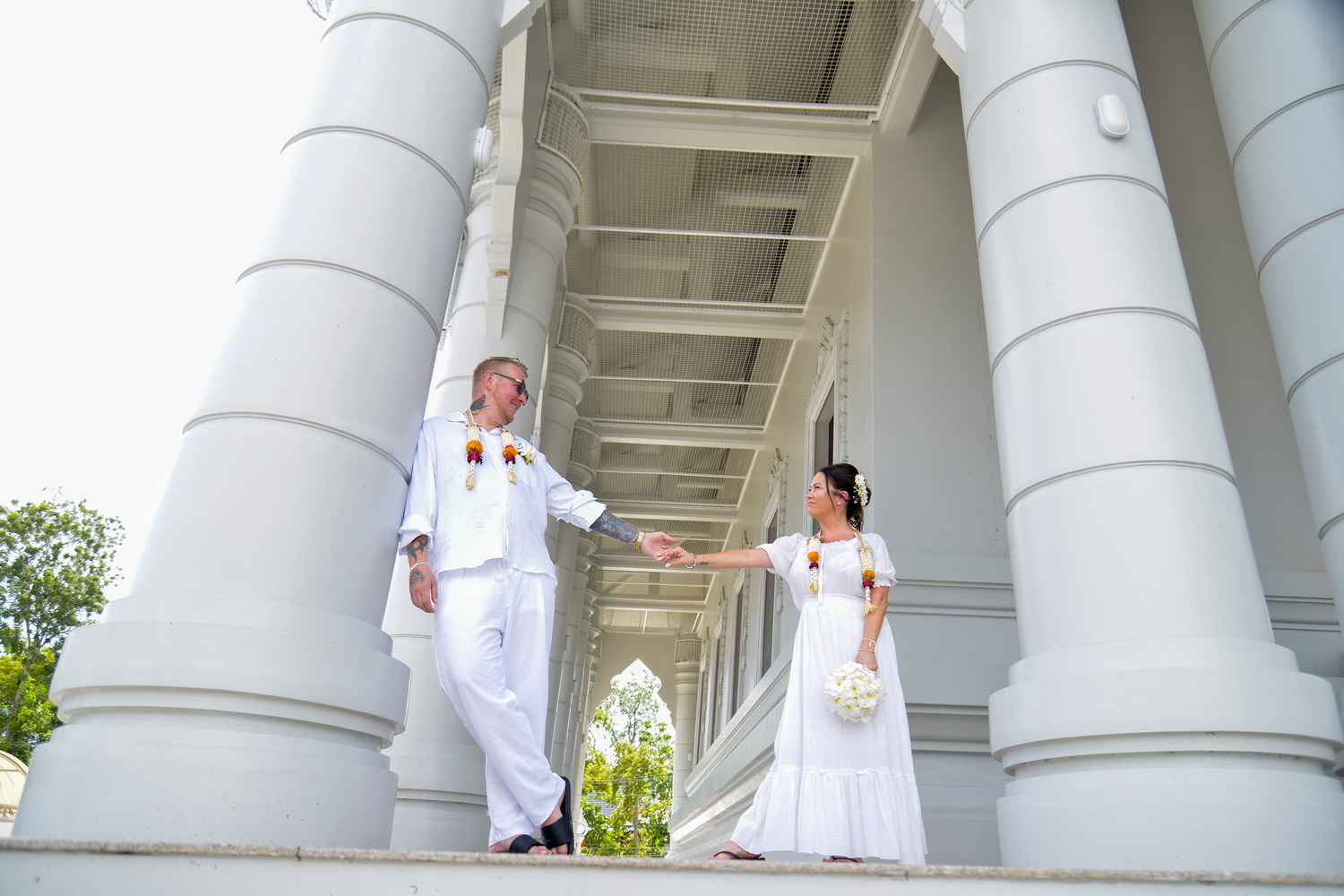 White_temple_krabi_3_resize